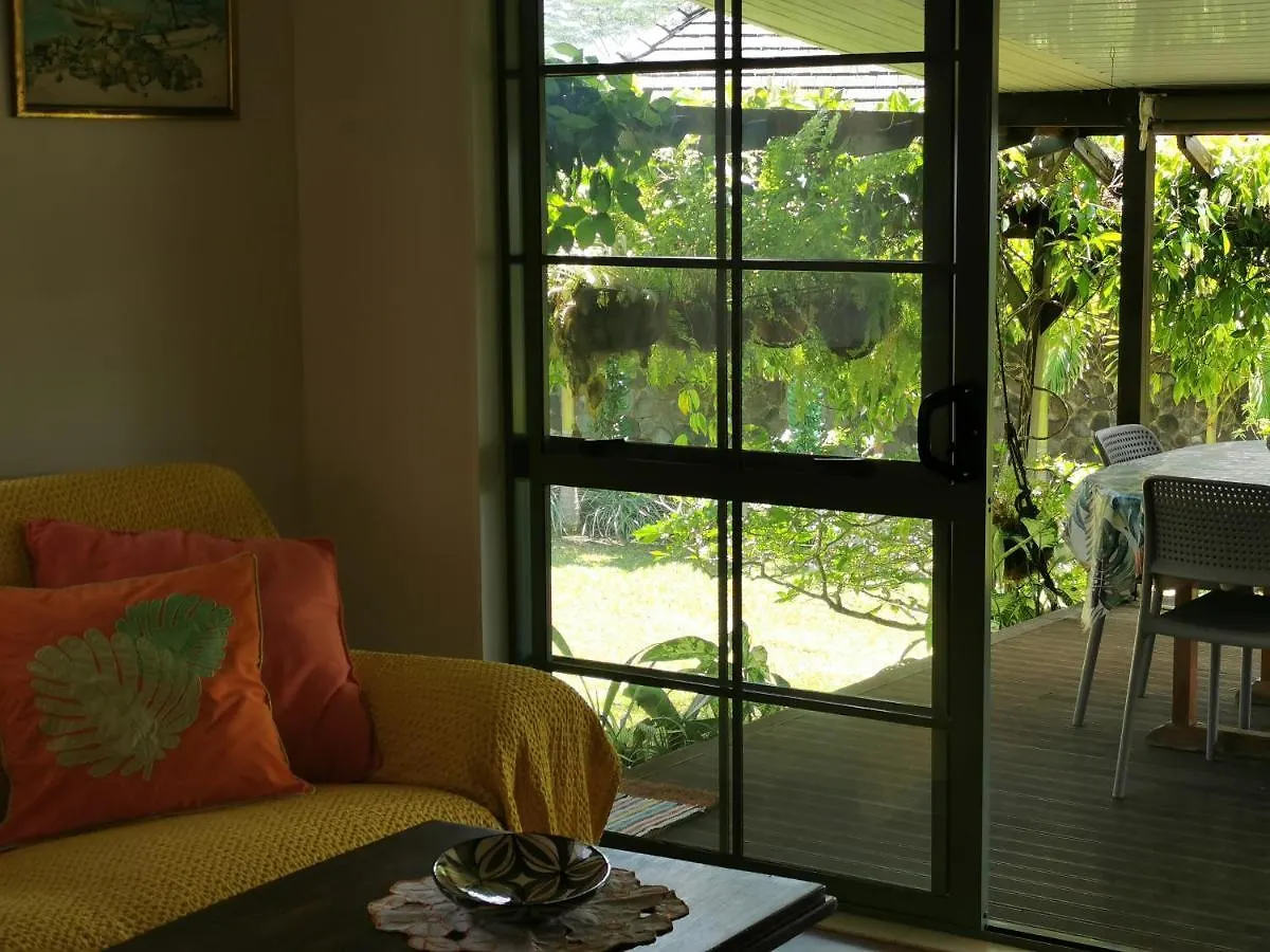 Omati Lodge Taravao